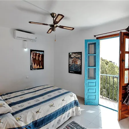 House With Terrace, Amazing Views And Private Shared Pool 別荘 *
