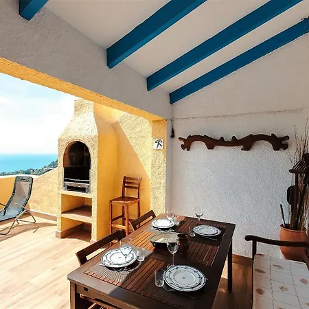 別荘 House With Terrace, Amazing Views And Private Shared Pool